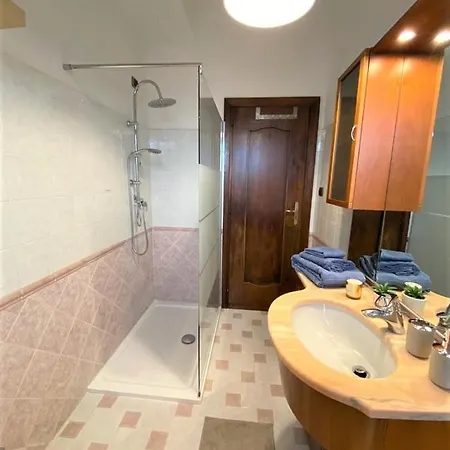 Πανσιόν Casa Viola A 900 Mt Dalla Staz.