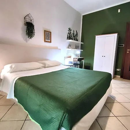 Casa Viola A 900 Mt Dalla Staz. 3*