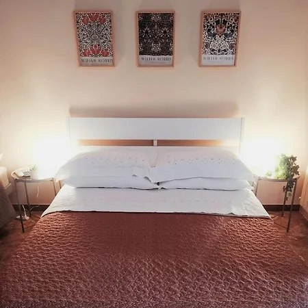 Casa Viola A 900 Mt Dalla Staz. Πανσιόν 3*
