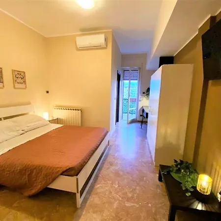 Penzion Casa Viola A 900 Mt Dalla Staz. 3*