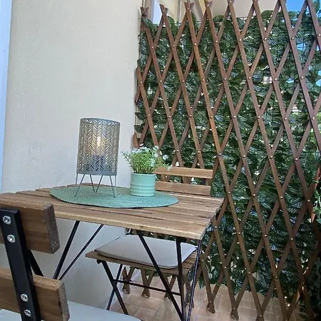 Casa Viola A 900 Mt Dalla Staz. 3* Pescara