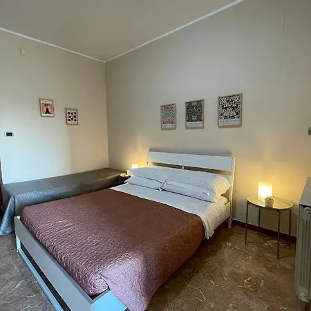 Casa Viola A 900 Mt Dalla Staz. Maison d'hôtes Pescara