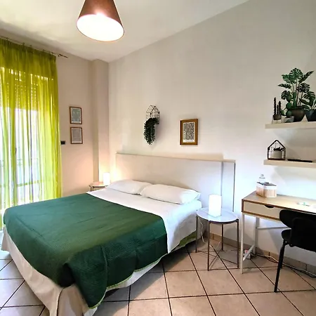 Casa Viola A 900 Mt Dalla Staz. 3*