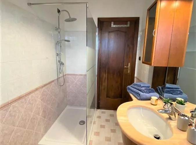 Гостевой дом Casa Viola A 900 Mt Dalla Staz.