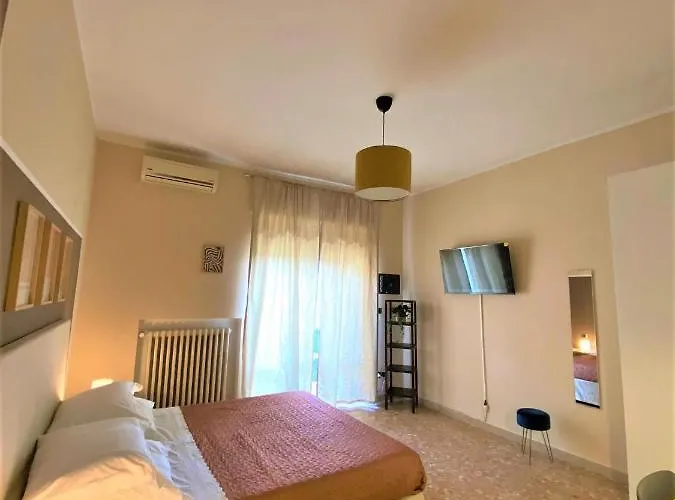 Casa Viola A 900 Mt Dalla Staz. Pescara