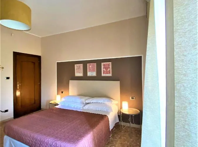 بيت ضيافة Casa Viola A 900 Mt Dalla Staz. 3*