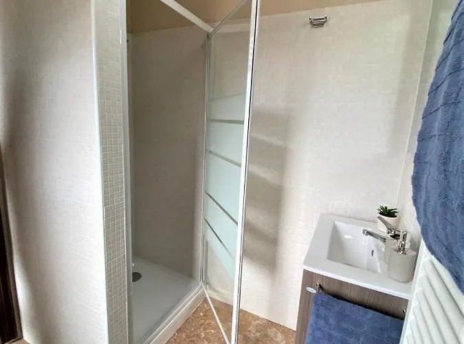 Casa Viola A 900 Mt Dalla Staz. Konukevi Pescara