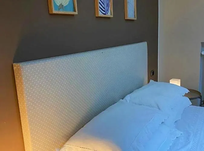 Casa Viola A 900 Mt Dalla Staz. 3* Pescara