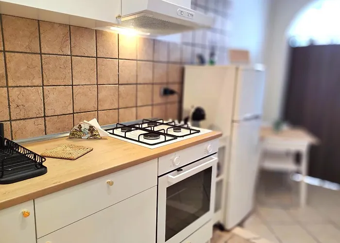 Konukevi Casa Viola A 900 Mt Dalla Staz. 3*