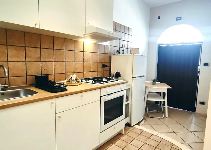 Casa Viola A 900 Mt Dalla Staz. Konukevi